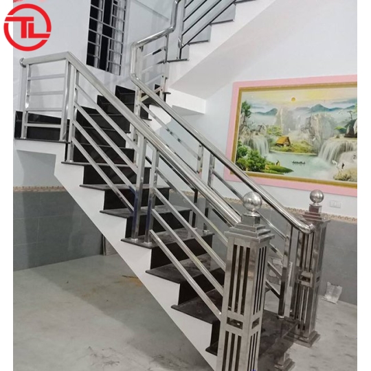 Cầu Thang Inox M1